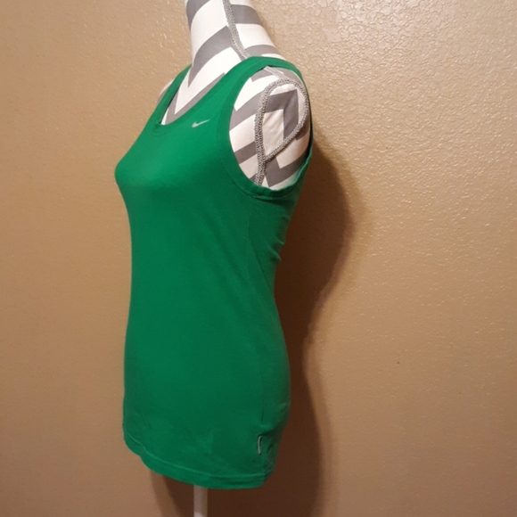 Nike workout top - Picture 3 of 4